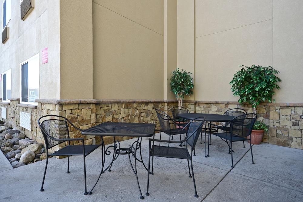 Yellowstone Westgate Hotel photo 20