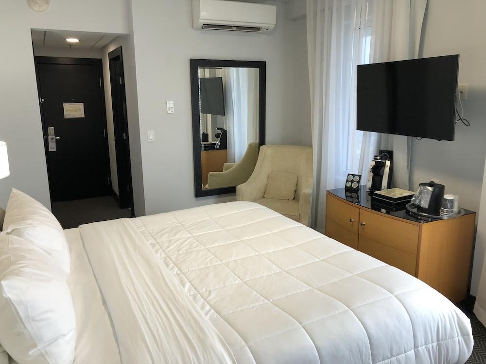 Streamline Hotel photo 13