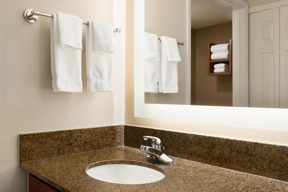 Staybridge Suites Tampa East - Brandon by IHG photo 34