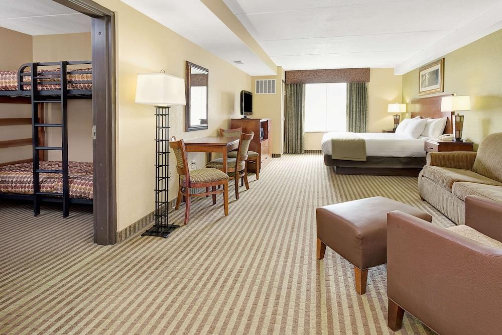 Days Inn by Wyndham Cheyenne photo 3