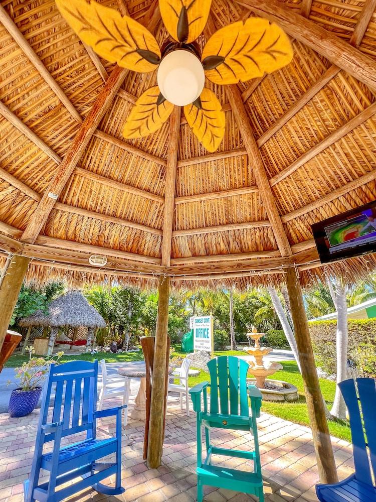 Sunset Cove Beach Resort photo 3