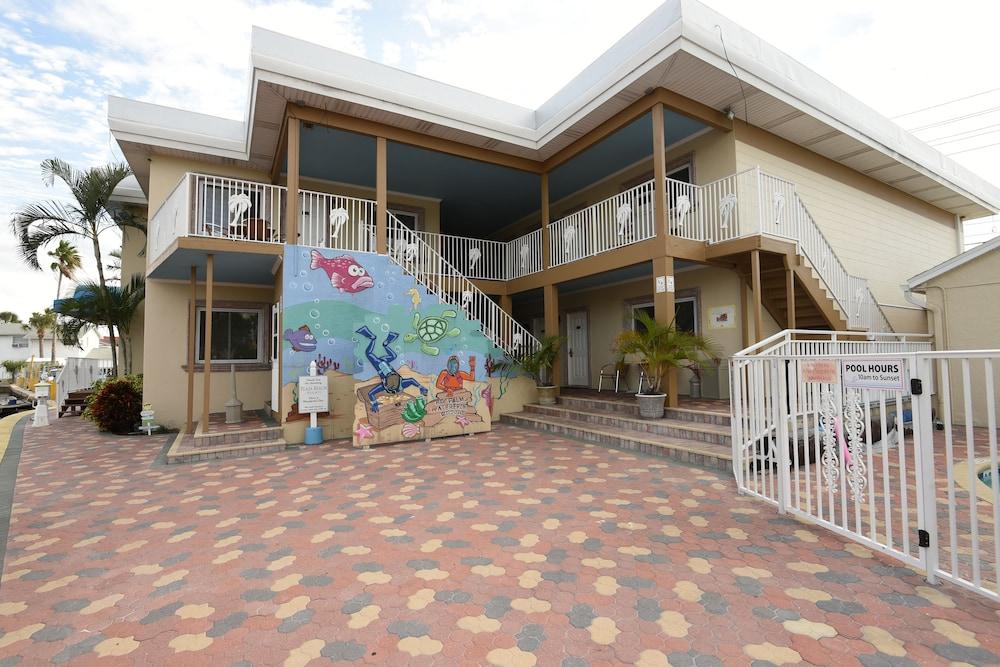 Bay Palms Waterfront Resort - Hotel and Marina photo 91