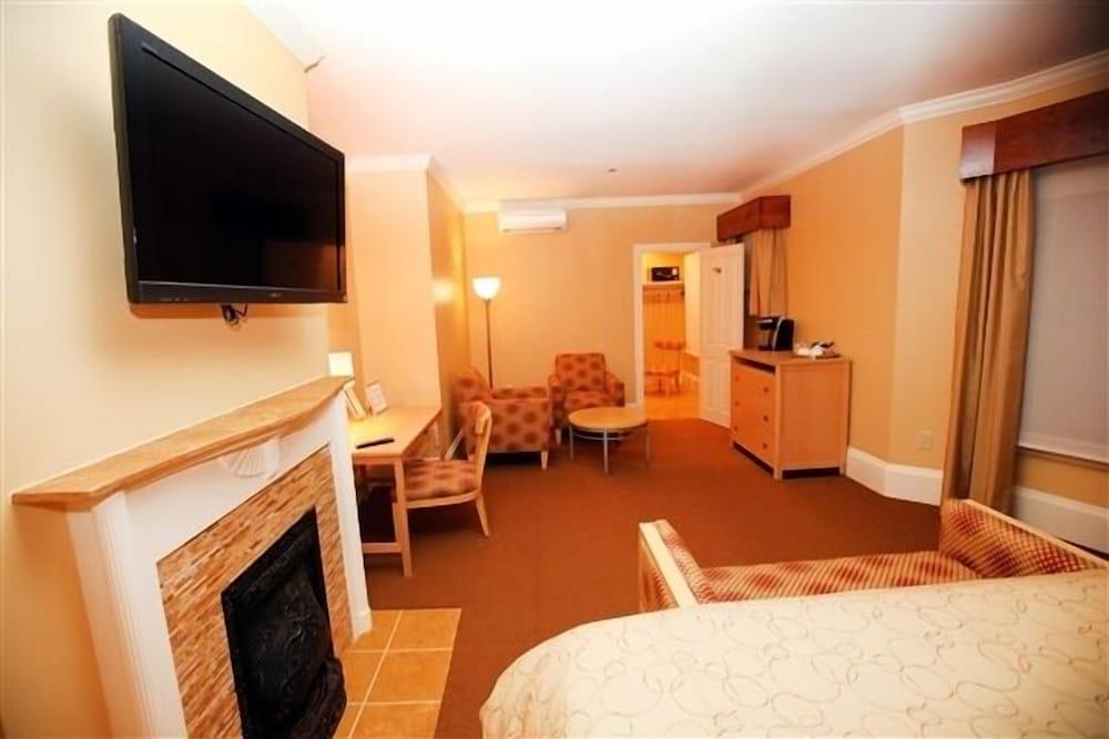 Washington Place Bistro & Inn photo 2