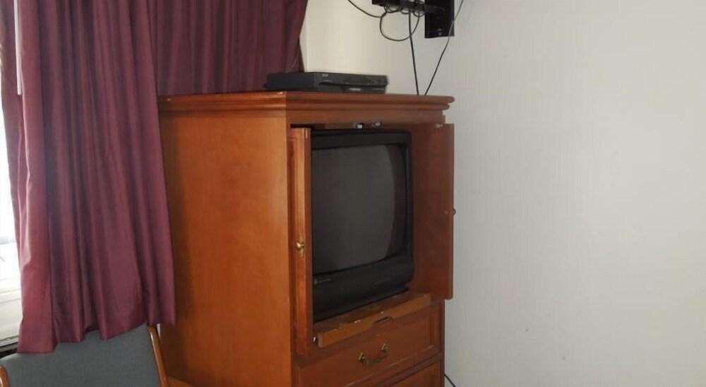 Lee's Motel photo 3