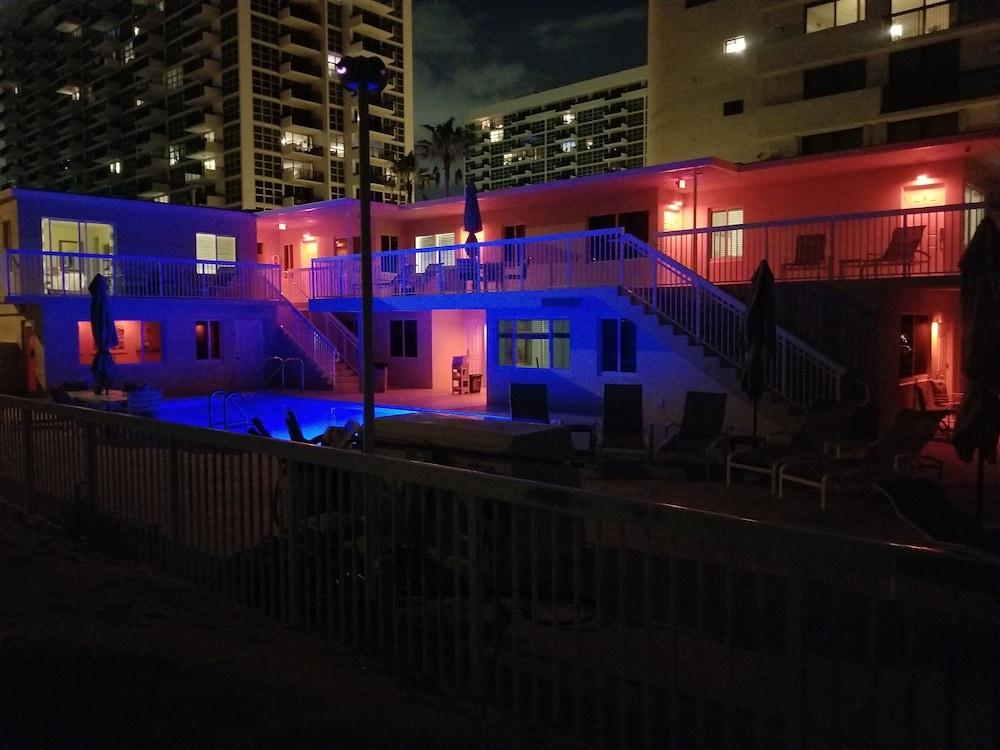 Le Cabanon Motel photo 52