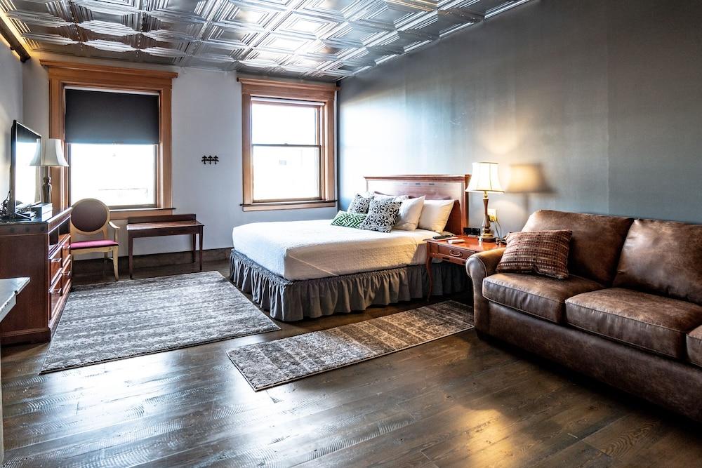 Rundle Suites photo 9