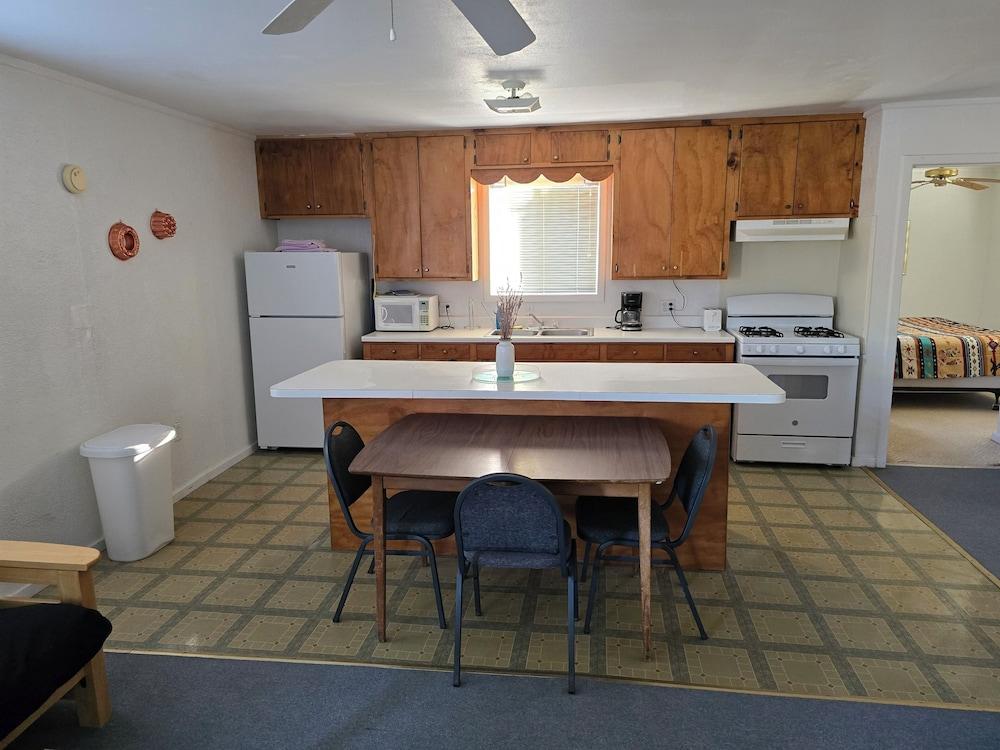 Chisos Mining Co Motel photo 2