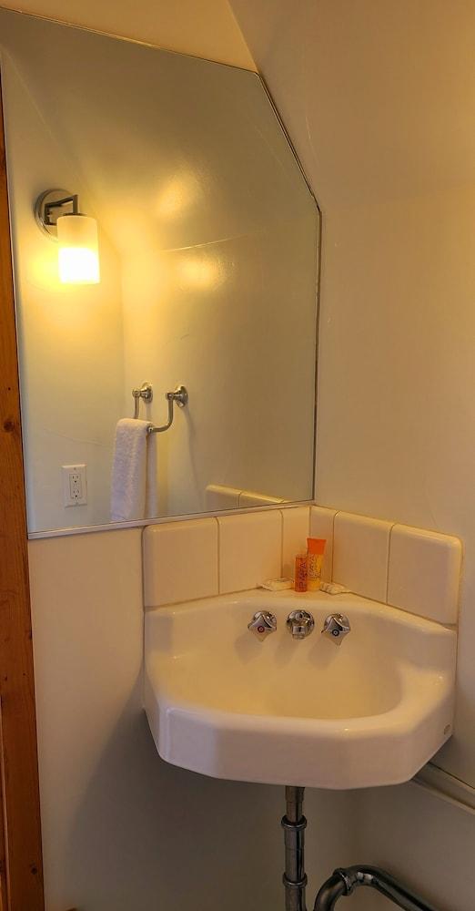 McGee Creek Lodge photo 18