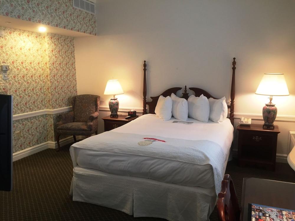 Perry Hotel photo 11