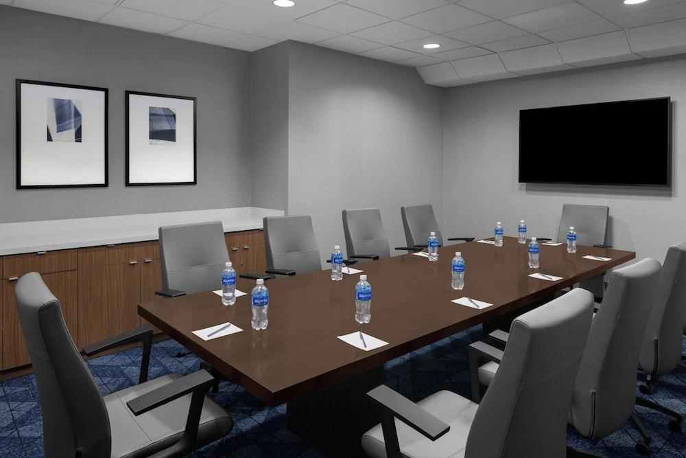 Courtyard by Marriott Sandy photo 36