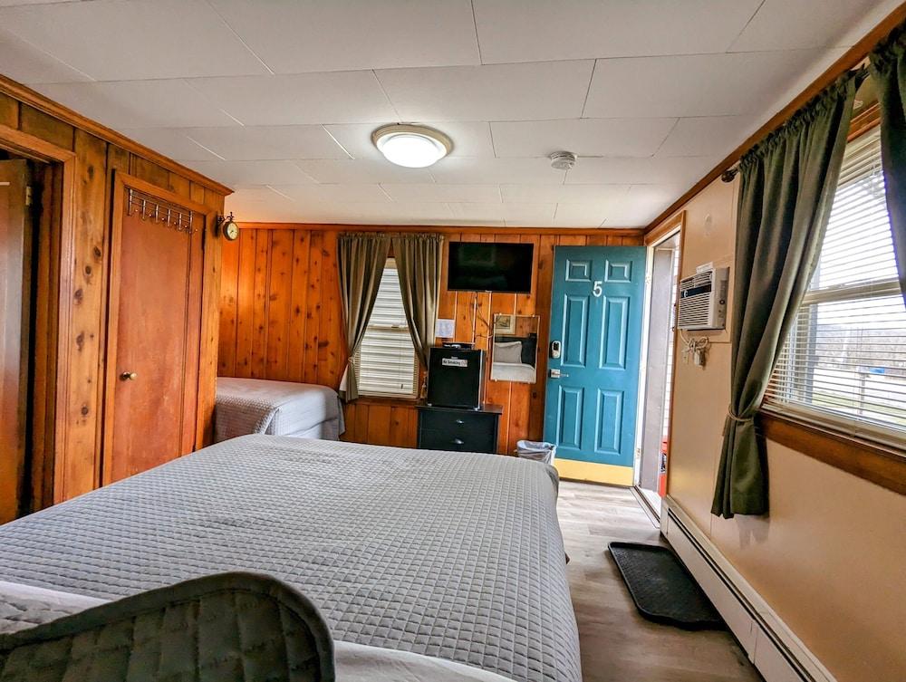 Riverside Motel photo 97