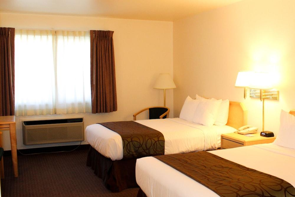 Inn at Lander, Travelodge by Wyndham photo 60