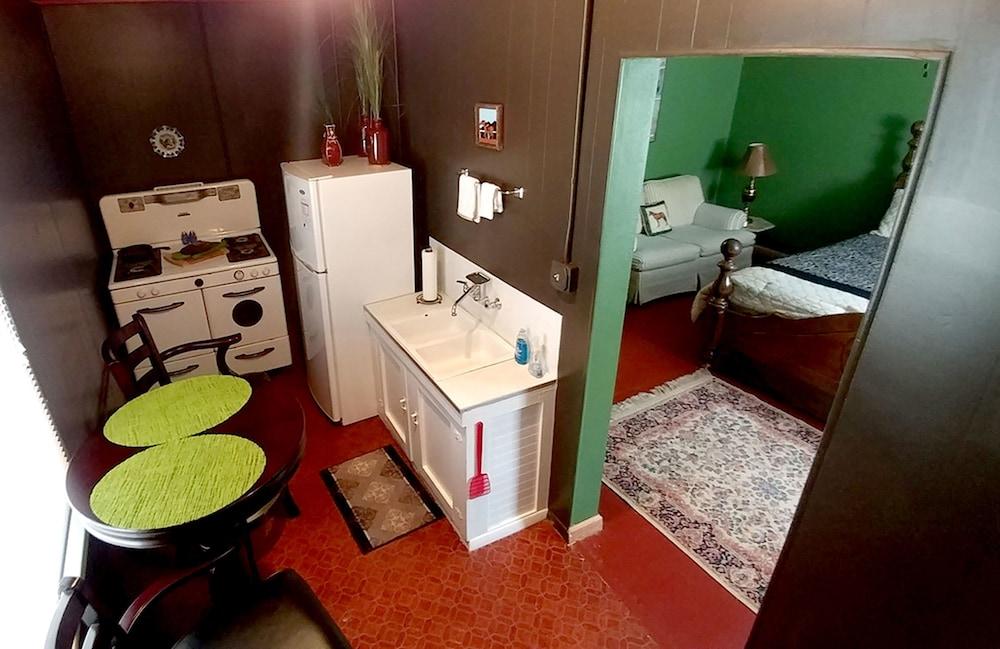Historic Whiting Hotel Suites photo 82
