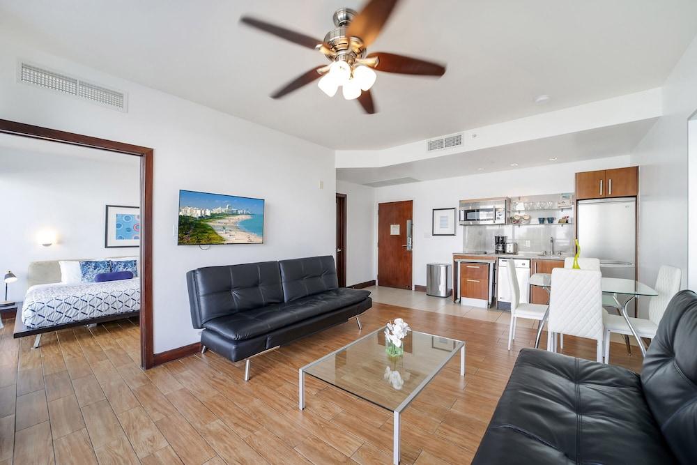 Strand Ocean Drive Suites photo 50