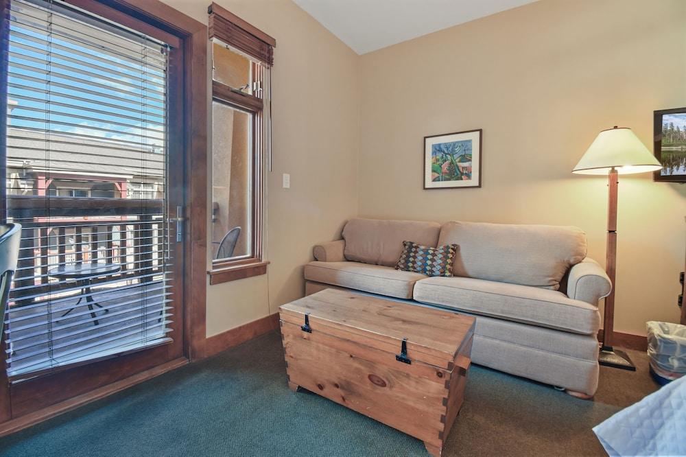 Sundial Lodge photo 73