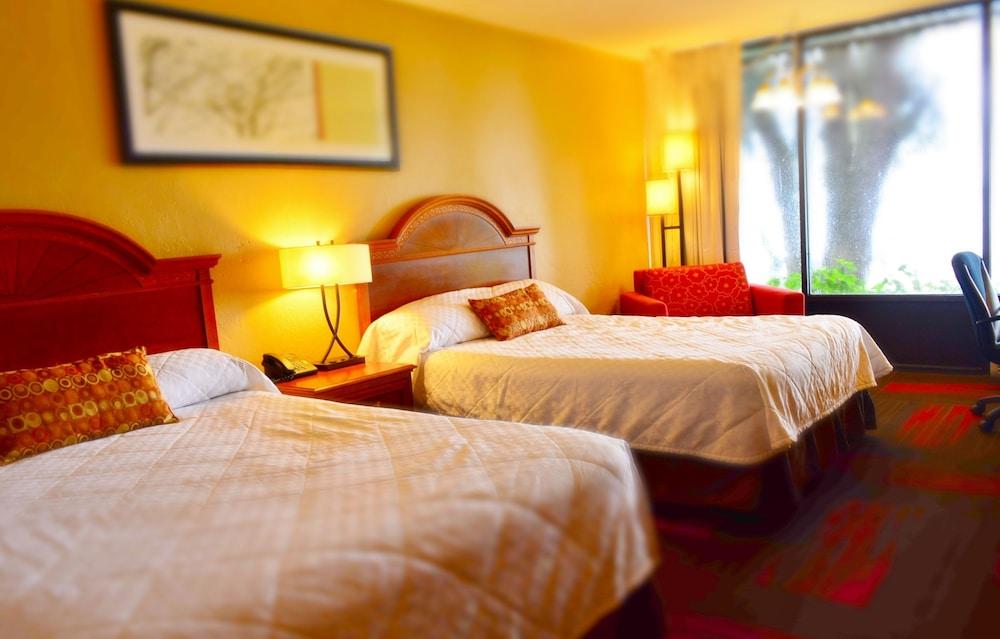 Crystal Cove Hotel photo 21