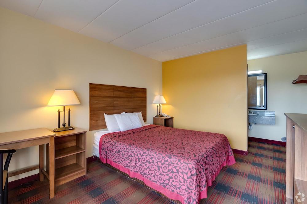 I-80 Inn & Suites photo 20