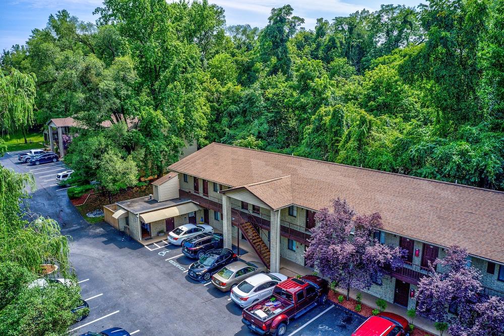 Affordable Corporate Suites - Florist Road photo 52