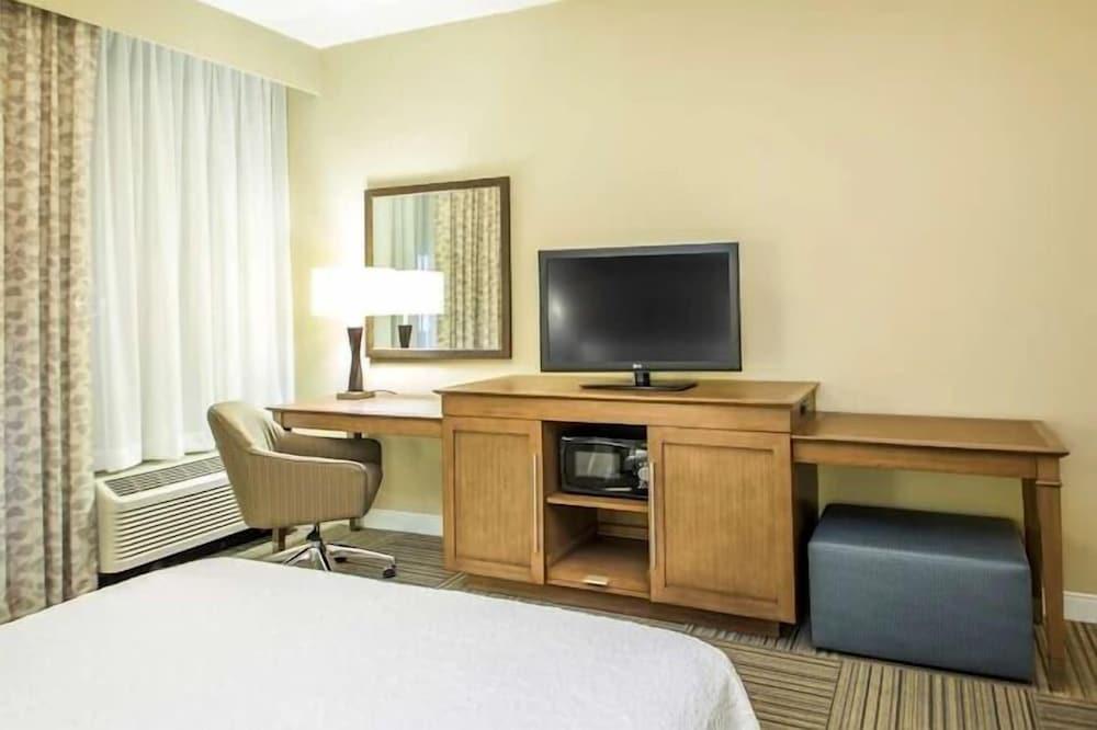 Inn at Philadelphia Airport photo 11