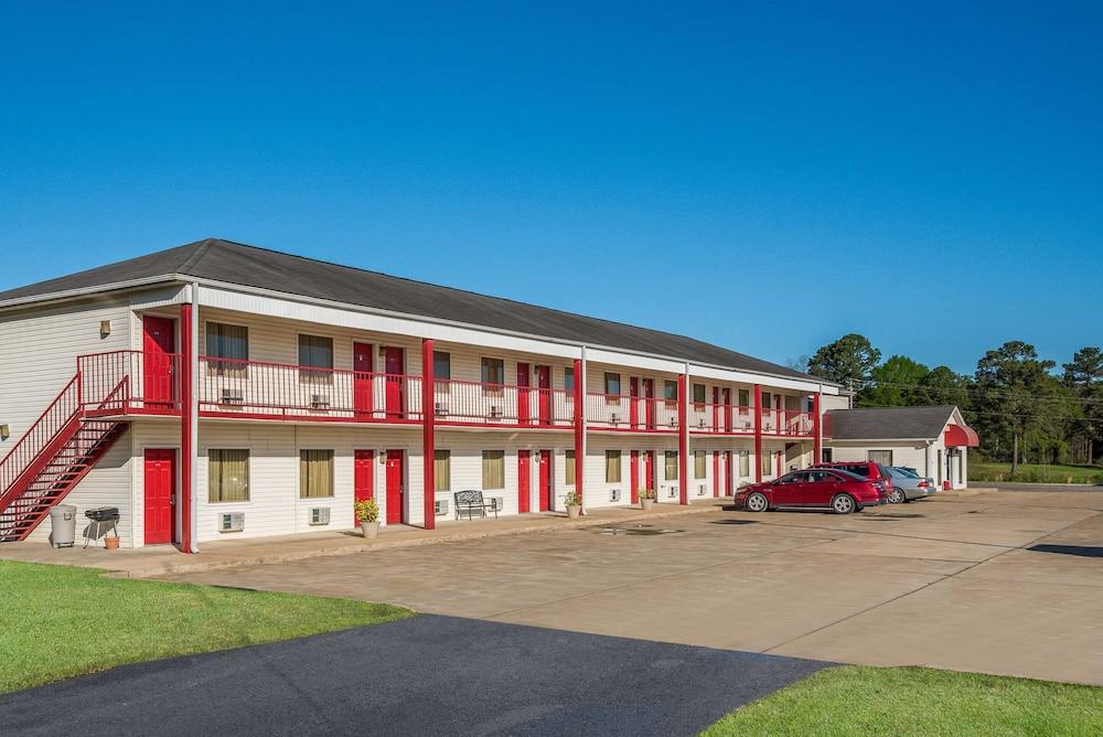 Rodeway Inn Gurdon I-30 photo 12