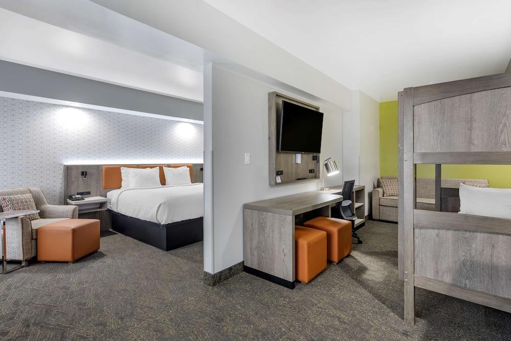 Best Western Plus Apple Valley Lodge Pigeon Forge photo 32