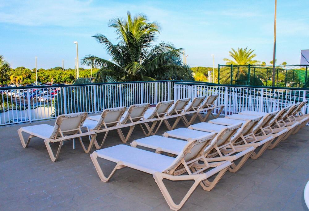 The Resort on Cocoa Beach photo 57