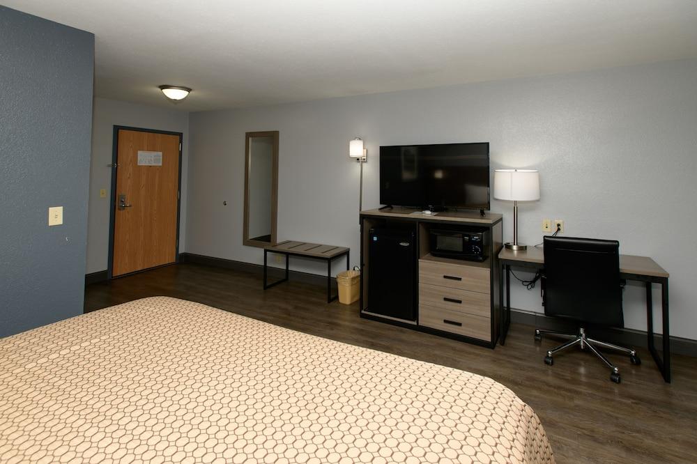 Home Town Inn Ringgold photo 12