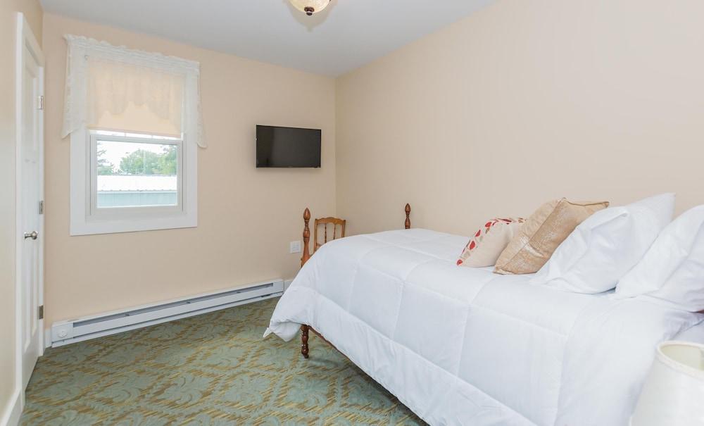 Historic Hotel Broadalbin photo 45