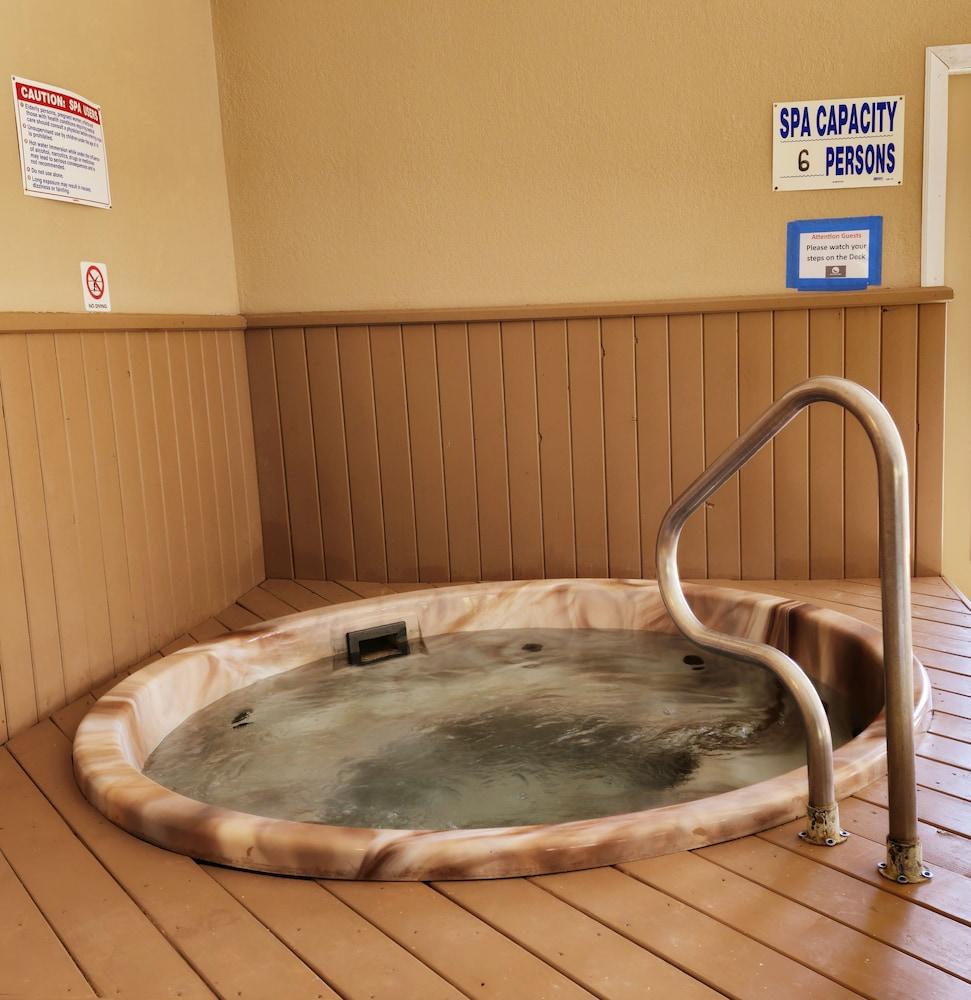 Gray Wolf Lodge photo 21