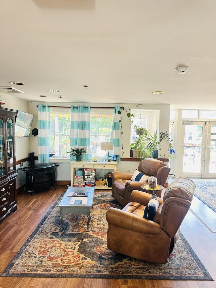 Camden Riverhouse Hotel photo 5