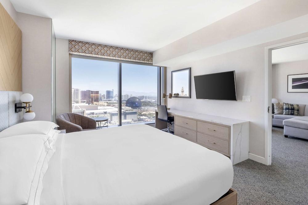 Hilton Grand Vacations Club Elara Center Strip Las Vegas photo 30