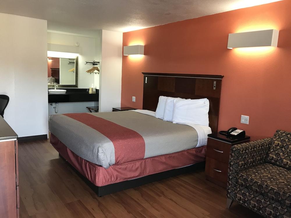 Motel 6 Alma, AR photo 41