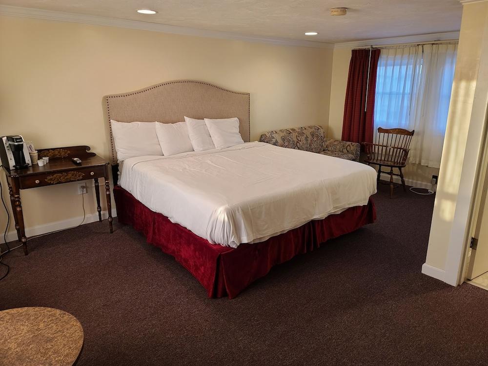 The Tides Motel photo 3