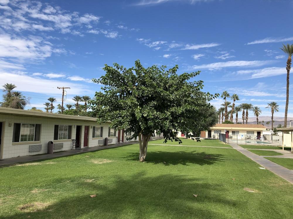 Western Sands Motel photo 5