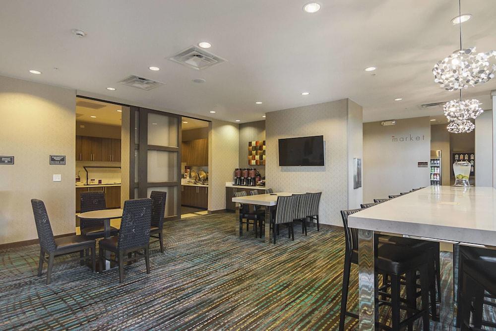 Residence Inn by Marriott Denton photo 6