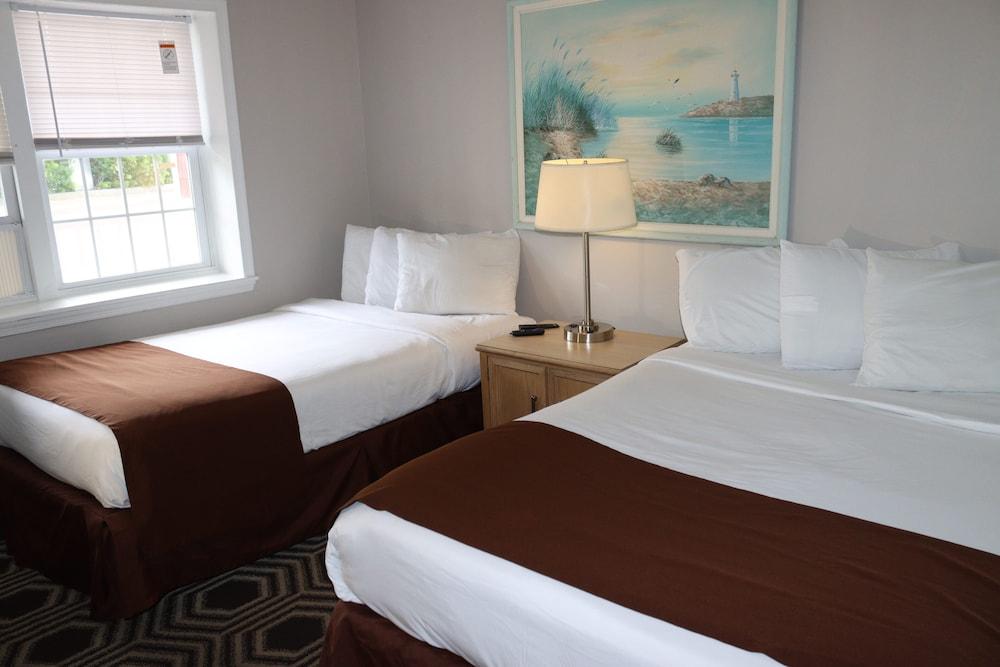 The Burgundy Inn photo 33