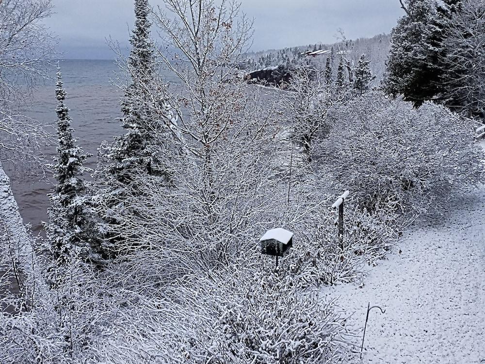 The Cliff Dweller on Lake Superior photo 9
