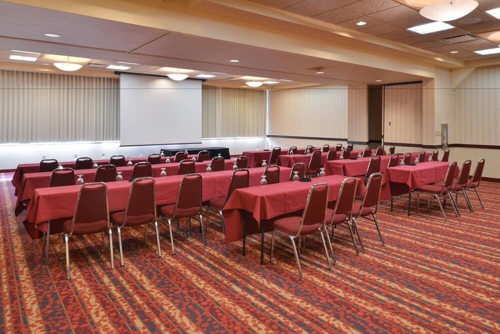 Best Western Plus Downtown Tacoma photo 58