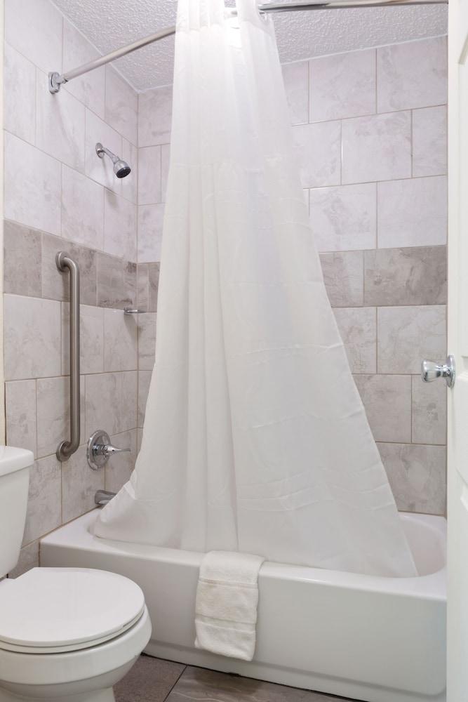 Quality Inn Sumter photo 15