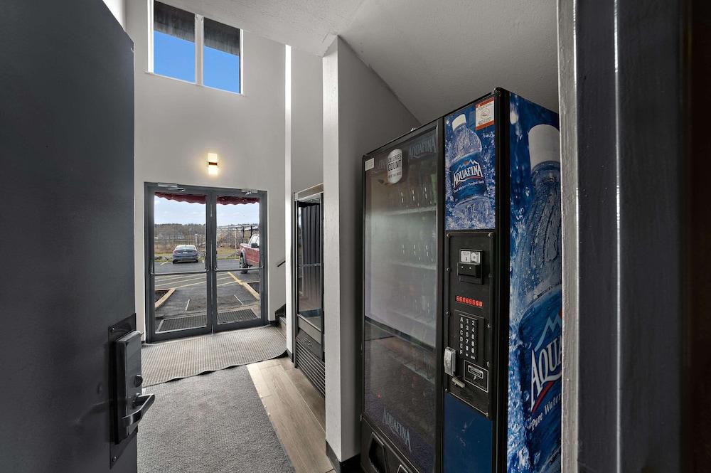 Quality Inn & Suites Caribou photo 61