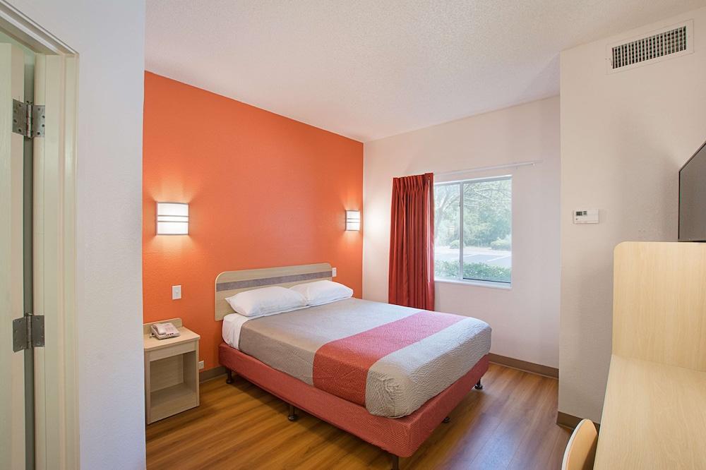 Motel 6 Columbia, SC - Fort Jackson Area photo 15