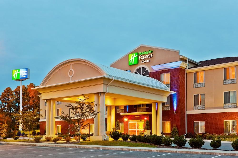 Holiday Inn Express & Suites Dickson by IHG photo 13