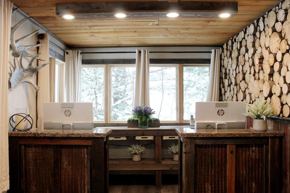 Moose Creek Inn photo 2