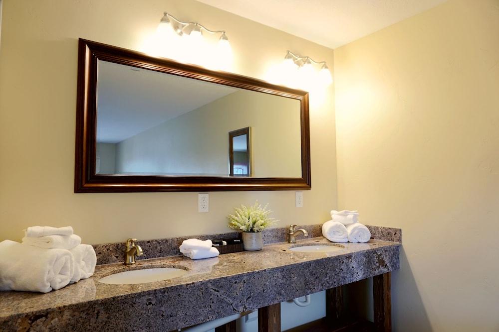Moose Creek Inn photo 43