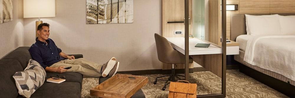 Springhill Suites Pittsburgh Airport photo 11
