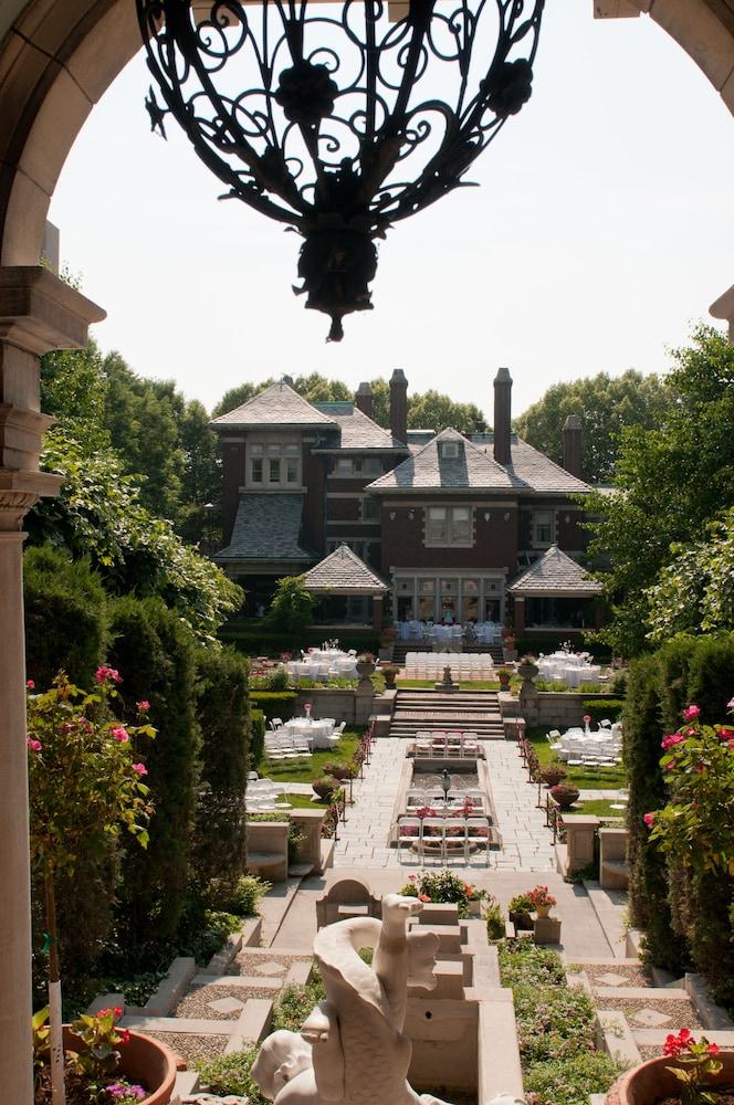 The Inn at Irwin Gardens photo 23