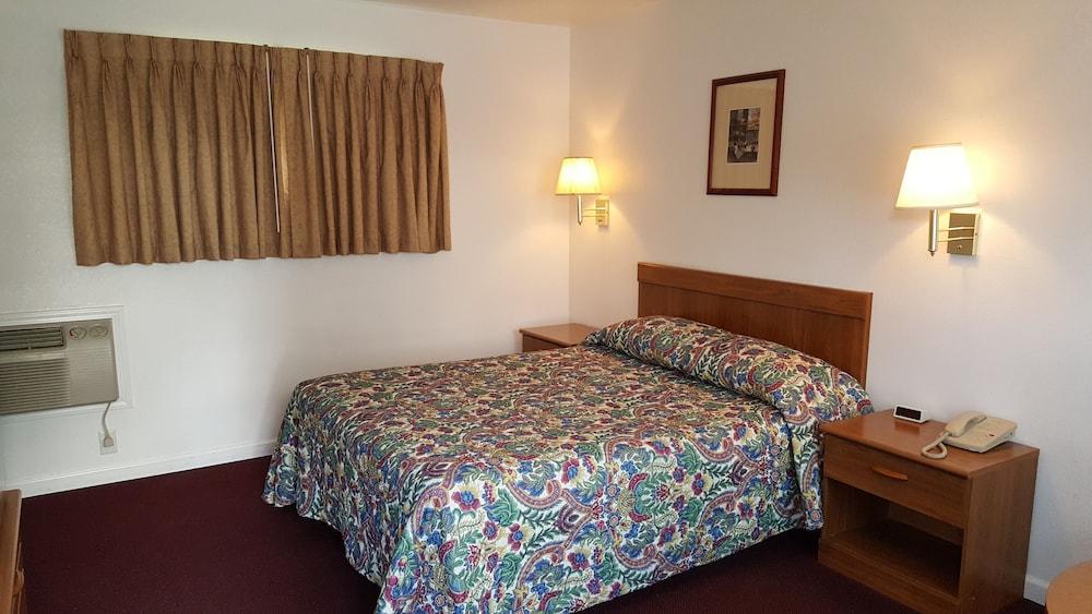 Tall Winds Motel photo 3