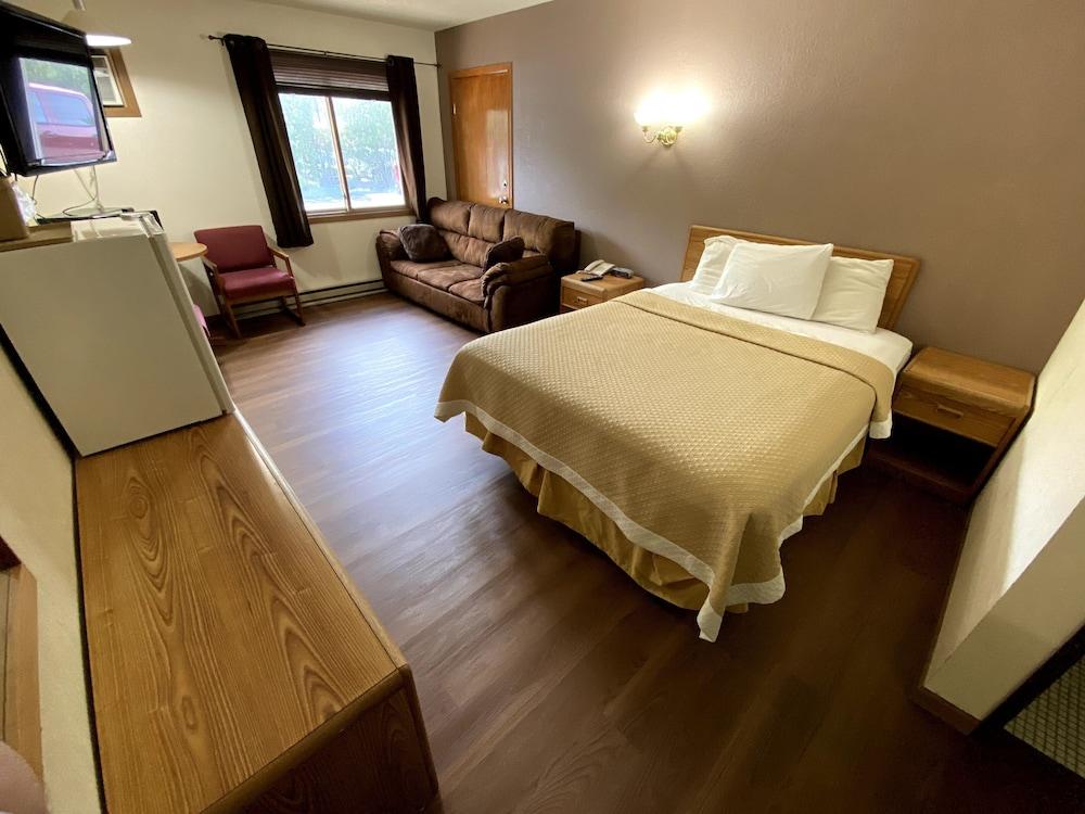 Woodlands Inn & Suites photo 34