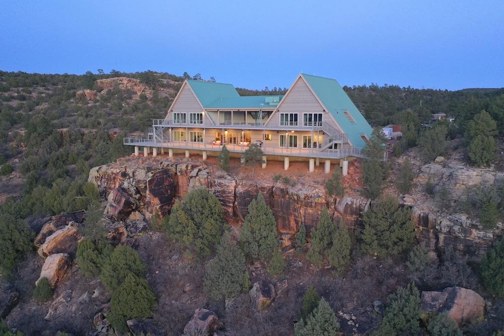 Teepee Lodge with Equus & Firearms/ranch photo 1