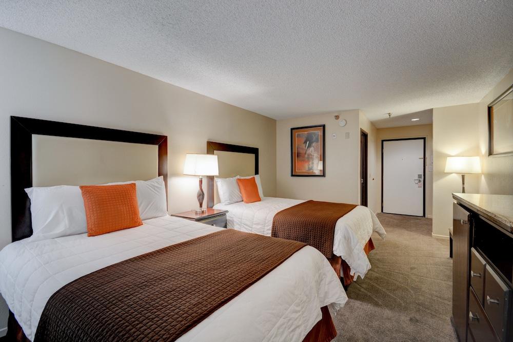 Longhorn Casino & Hotel photo 33